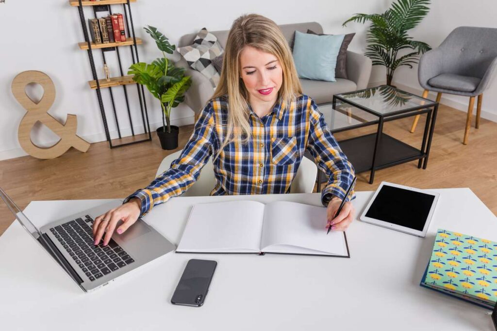 Wykorzystywanie technologii na home office