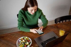 Zdrowe nawyki żywieniowe dla osób pracujących na home office